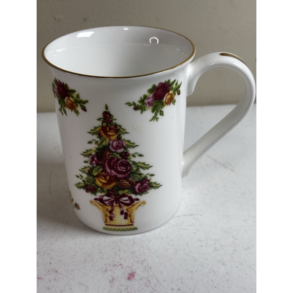 Royal Albert Old Country Roses Christmas Tree Holiday Mug NWT